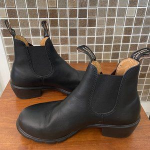 Blundstone Women's Black Heeled Boots Size 9.5 - Like New!